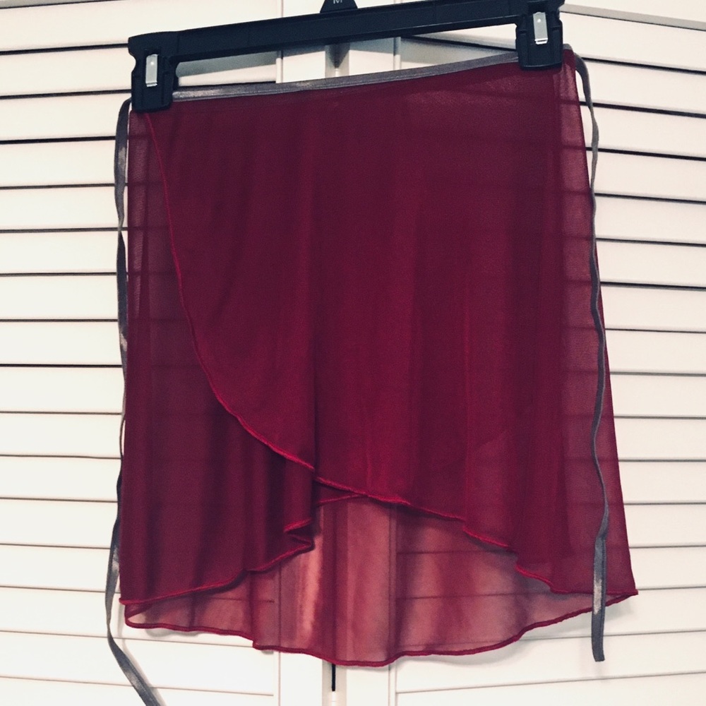 💃🏼Short wrap mesh burgundy ballet/dance skirt